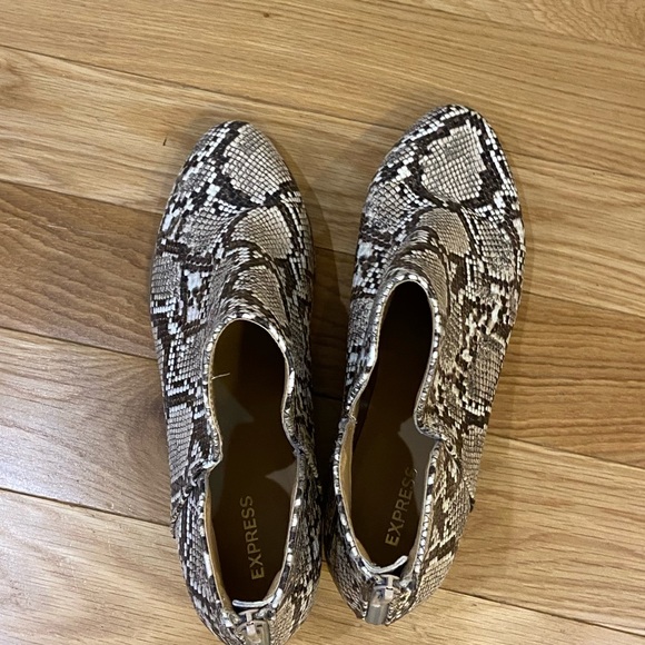Express Faux Snake Booties - Picture 7 of 8